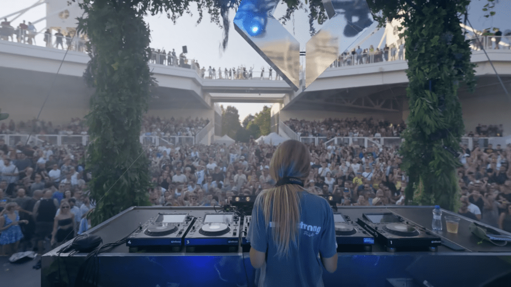 Nora En Pure Live in Prague